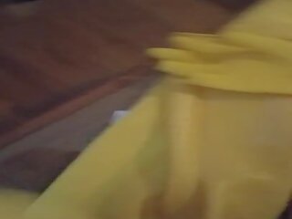 Žlutá pryž zábava: žlutá trubka vysoká rozlišením x jmenovitý film mov 3c