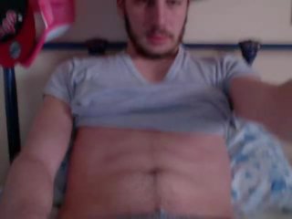 Italiano b-y con grande cock- gaydudecams.com